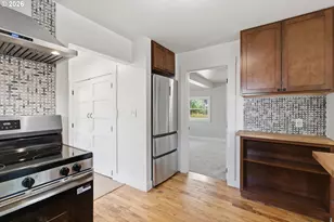 307 W 2nd St, Newberg, OR 97132 - Photo 12