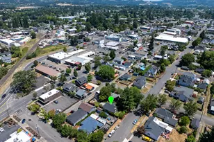 307 W 2nd St, Newberg, OR 97132 - Photo 38
