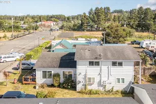 160 N 8th St, Lakeside, OR 97449 - Photo 26