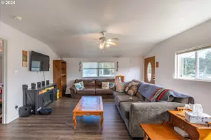 160 N 8th St, Lakeside, OR 97449 - Photo 12