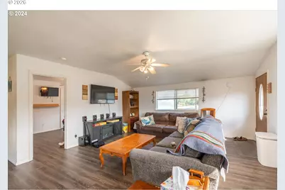 160 N 8th St, Lakeside, OR 97449 - Photo 14