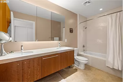 841 S Gaines St #714, Portland, OR 97239 - Photo 20