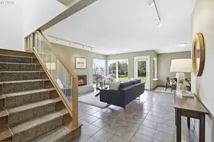 609 N Tomahawk Island Dr, Portland, OR 97217 - Photo 4