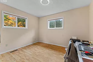 93521 Pleasant Valley Ln, Myrtle Point, OR 97458 - Photo 20