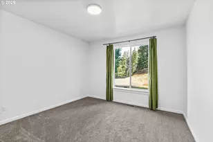 2187 E Madison Ave, Cottage Grove, OR 97424 - Photo 16