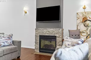 2187 E Madison Ave, Cottage Grove, OR 97424 - Photo 10