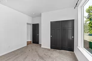 2187 E Madison Ave, Cottage Grove, OR 97424 - Photo 18