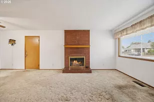 16910 SE Morrison Ct, Portland, OR 97233 - Photo 6