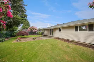 16910 SE Morrison Ct, Portland, OR 97233 - Photo 34
