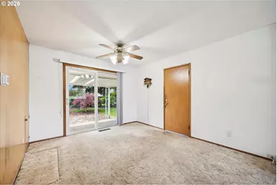16910 SE Morrison Ct, Portland, OR 97233 - Photo 10