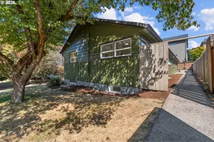 3704 SE Raymond St, Portland, OR 97202 - Photo 46