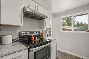 320 SW Ivy St, Willamina, OR 97396 - Photo 18