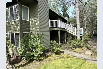 5059 Foothills Dr #D (112), Lake Oswego, OR 97034 - Photo 1