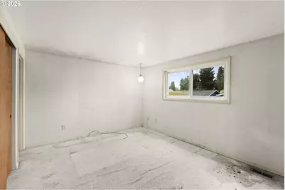 10249 N Tyler Ave, Portland, OR 97203 - Photo 14