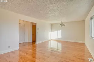 71642 SW Park Ln, Pendleton, OR 97801 - Photo 4