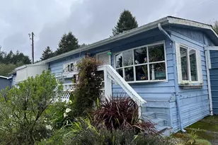 98825 Pleasant Hill Dr, Brookings, OR 97415 - Photo 1