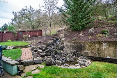 1050 NE Garden Valley Blvd, Roseburg, OR 97470 - Photo 28