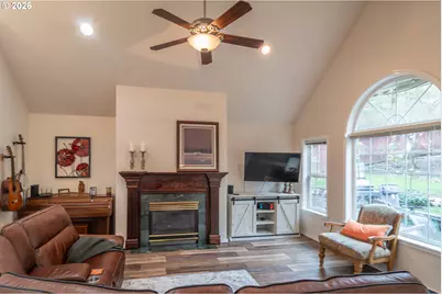 1050 NE Garden Valley Blvd, Roseburg, OR 97470 - Photo 6