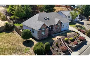 1050 NE Garden Valley Blvd, Roseburg, OR 97470 - Photo 34