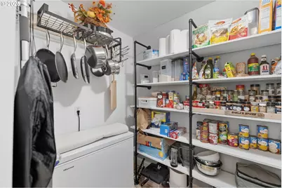 2222 Ash St, North Bend, OR 97459 - Photo 8