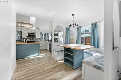 2222 Ash St, North Bend, OR 97459 - Photo 10