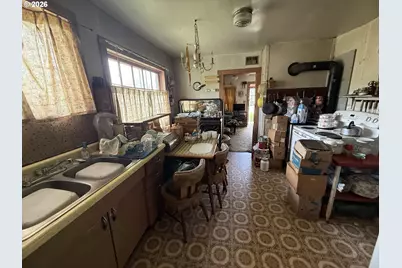 320 W Cedar St, Powers, OR 97466 - Photo 16