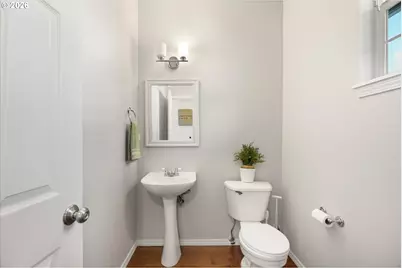 8310 SW Norfolk Ln, Portland, OR 97224 - Photo 6
