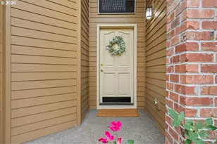 17940 SW 109th Ave, Tualatin, OR 97062 - Photo 2