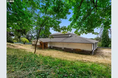 15990 SW 133rd Ave, Portland, OR 97224 - Photo 32