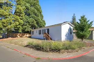 11615 Bunting Ln, Aurora, OR 97002 - Photo 4
