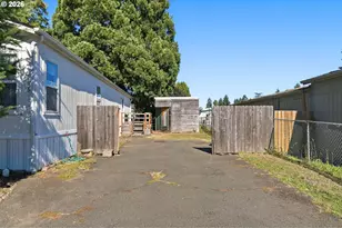 11615 Bunting Ln, Aurora, OR 97002 - Photo 34