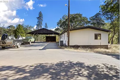 4980 Foothill Blvd, Grants Pass, OR 97526 - Photo 4