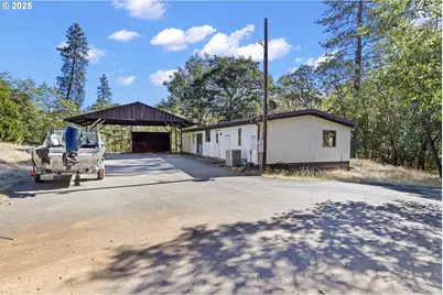 4980 Foothill Blvd, Grants Pass, OR 97526 - Photo 10