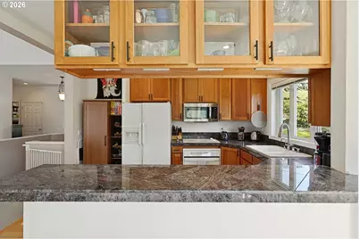 172 Palos Verdes, White Salmon, WA 98672 - Photo 16