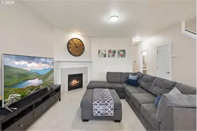 713 N Oak Hollow Dr, Newberg, OR 97132 - Photo 10