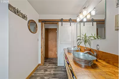 1201 N Highway 26, Madras, OR 97741 - Photo 20