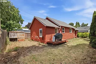 355 N Grove Ct, Eugene, OR 97404 - Photo 22