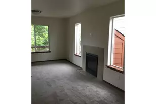 2013 NW Bella Vista Dr, Gresham, OR 97030 - Photo 8