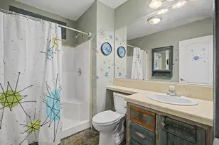 24683 E Cedar Hill Pl, Welches, OR 97067 - Photo 32