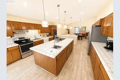 17053 Eastwood Ln, Brookings, OR 97415 - Photo 14