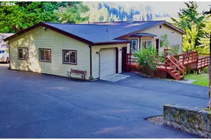 17053 Eastwood Ln, Brookings, OR 97415 - Photo 2