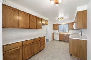 2281 Ridgeway Dr, Eugene, OR 97401 - Photo 14