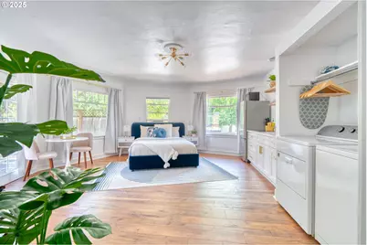 9647 SW Capitol Hwy, Portland, OR 97219 - Photo 12