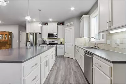 9718 NE 106th St, Vancouver, WA 98662 - Photo 6