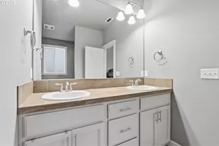 9718 NE 106th St, Vancouver, WA 98662 - Photo 14