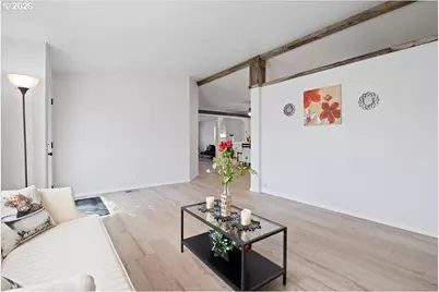 365 SW 7th Ave, Mill City, OR 97360 - Photo 6