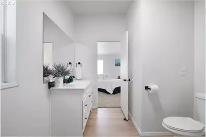 365 SW 7th Ave, Mill City, OR 97360 - Photo 20