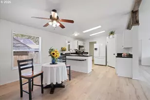 365 SW 7th Ave, Mill City, OR 97360 - Photo 8