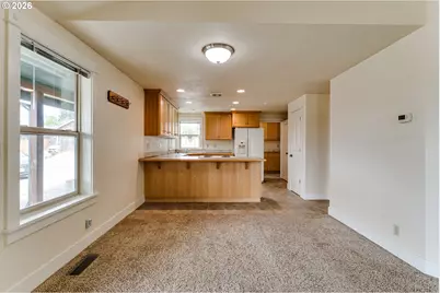 1620 Samuel Dr, Cottage Grove, OR 97424 - Photo 6