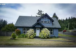 1735 N Elm St, Coquille, OR 97423 - Photo 2